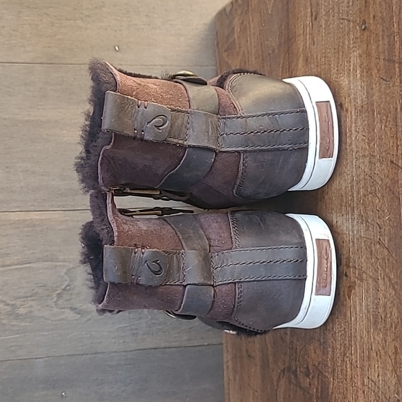 OluKai Shoes Women's sz 9 Pehuea Hulu Brown Leather/Suede Faux Fur Lined Sneaker - Picture 3 of 12